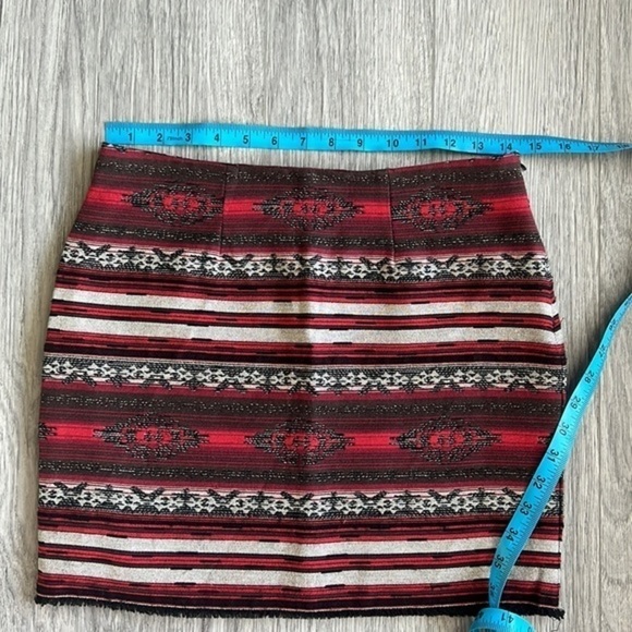 Fifteen Twenty Aztec Print Skirt Size 2 - Picture 5 of 8